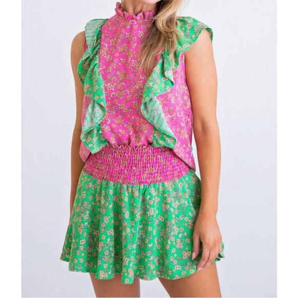 KARLIE floral vintage ditzy ruffle top in pink/green - Picture 2 of 9